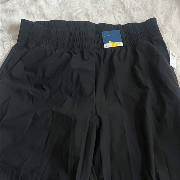 Old Navy High Rise Sleektech Barrel Joggers Black size: L TALL - Picture 3 of 7
